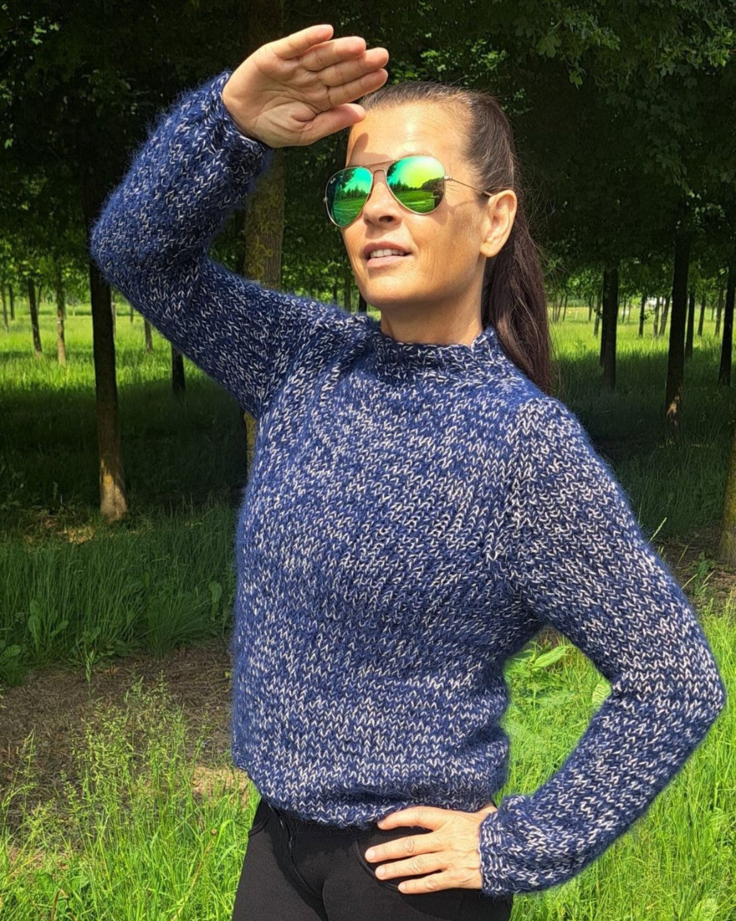 Pullover Glitzer und dunkelblau