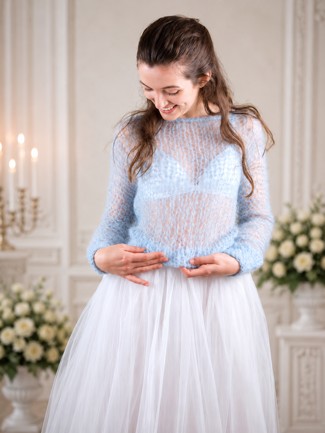Strickanleitung für Strickpullover in hellblau zu weißem Brautrock