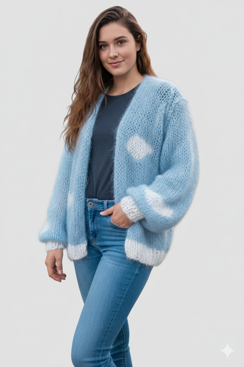 Strickanleitung für eine Strickjacke mit Wolken