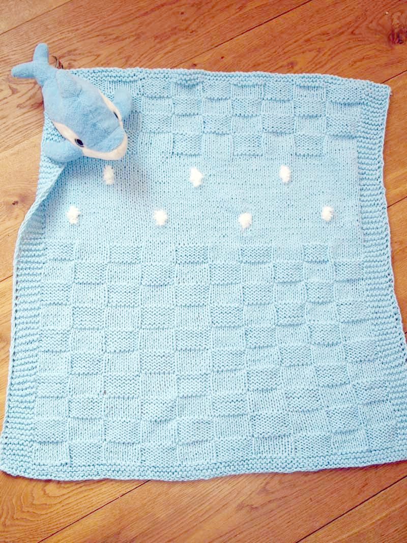 Strickanleitung: für eine Babydecke mit Schneebällen im Karo - Muster - Beemohr