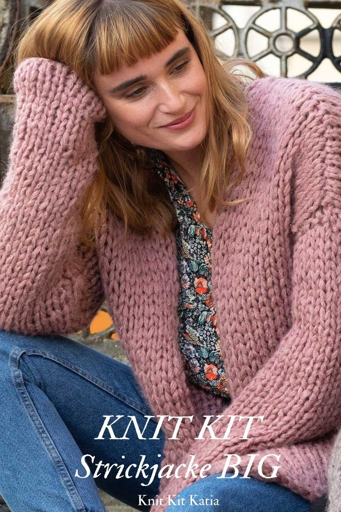 Strickbox: Strickjacke aus dicker Ingenious Big Wolle von Katia zum selber stricken - Beemohr