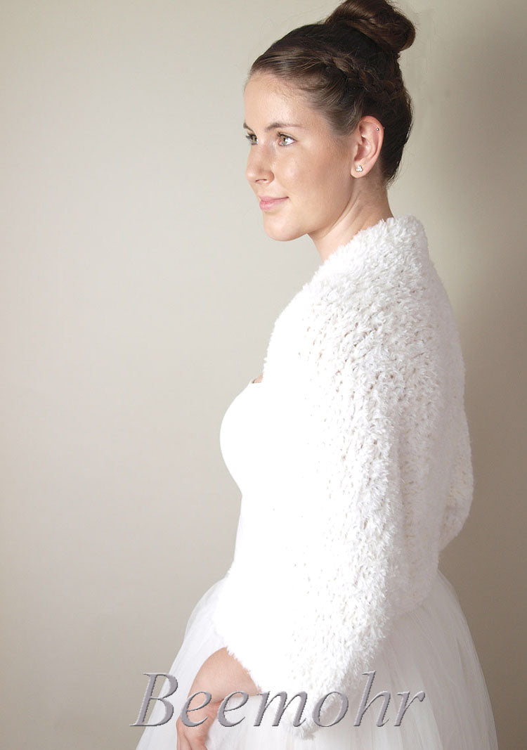 Strickanleitung für eine Bolero Jacke aus flauschiger Wolle JADE - Beemohr