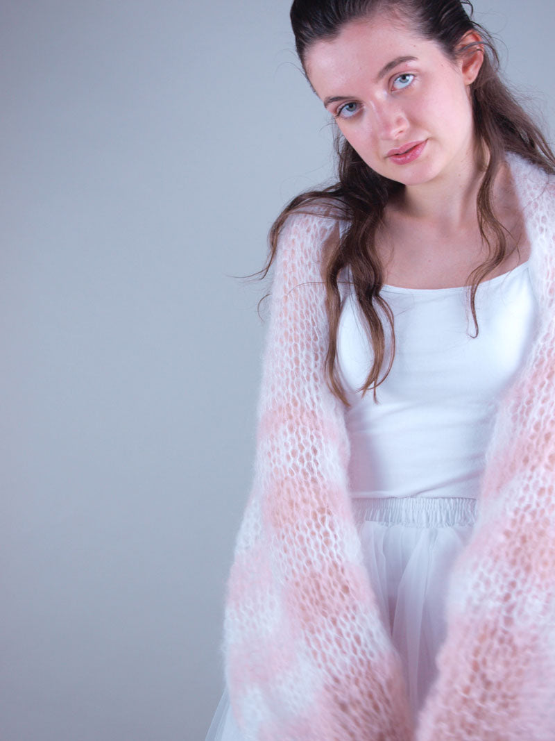 Leichter Bolero handgestrickt aus zwei Farben für Rock & Jeans - Beemohr