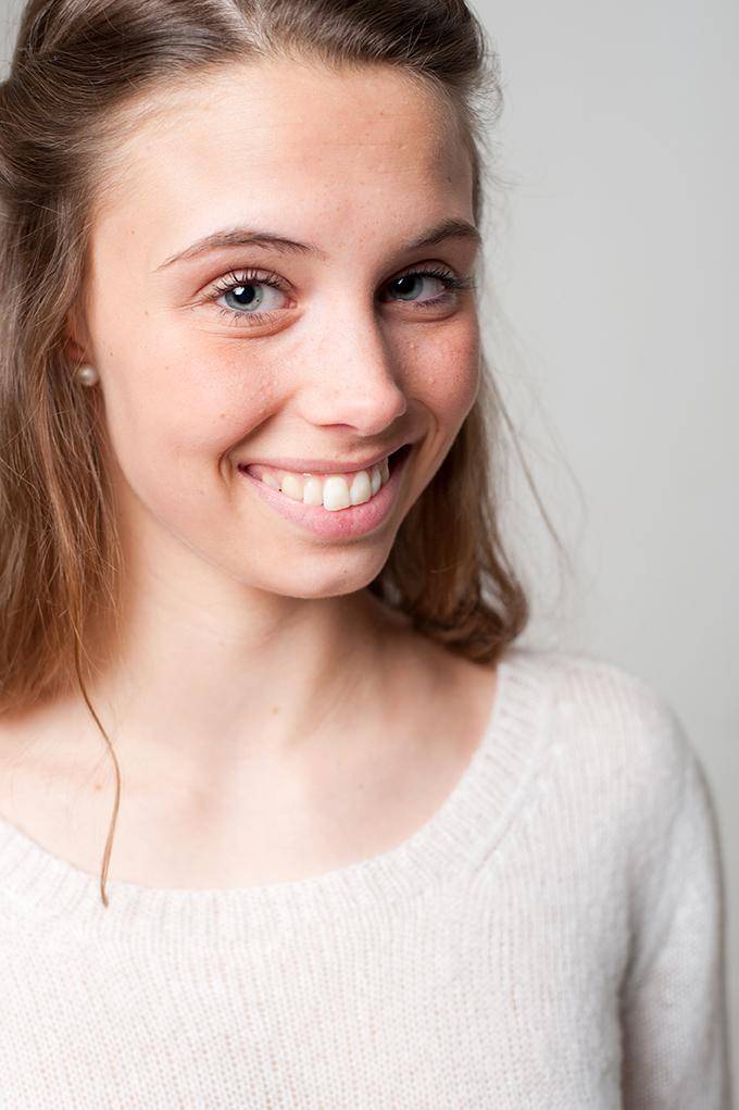 DIY Brautpullover mit Natur Wolle & Strickanleitung - Beemohr