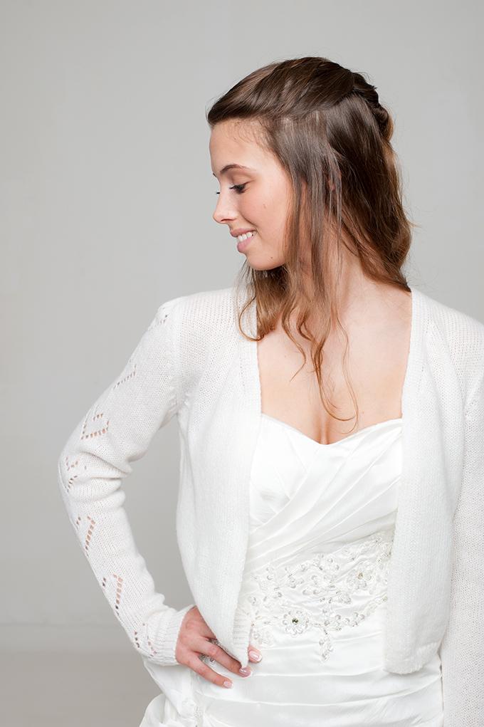 Brautjacke für Boho Hochzeiten mit Herzen weiß und ivory für romantische Hochzeiten aus Kaschmir ♥ JUL♥ - Beemohr