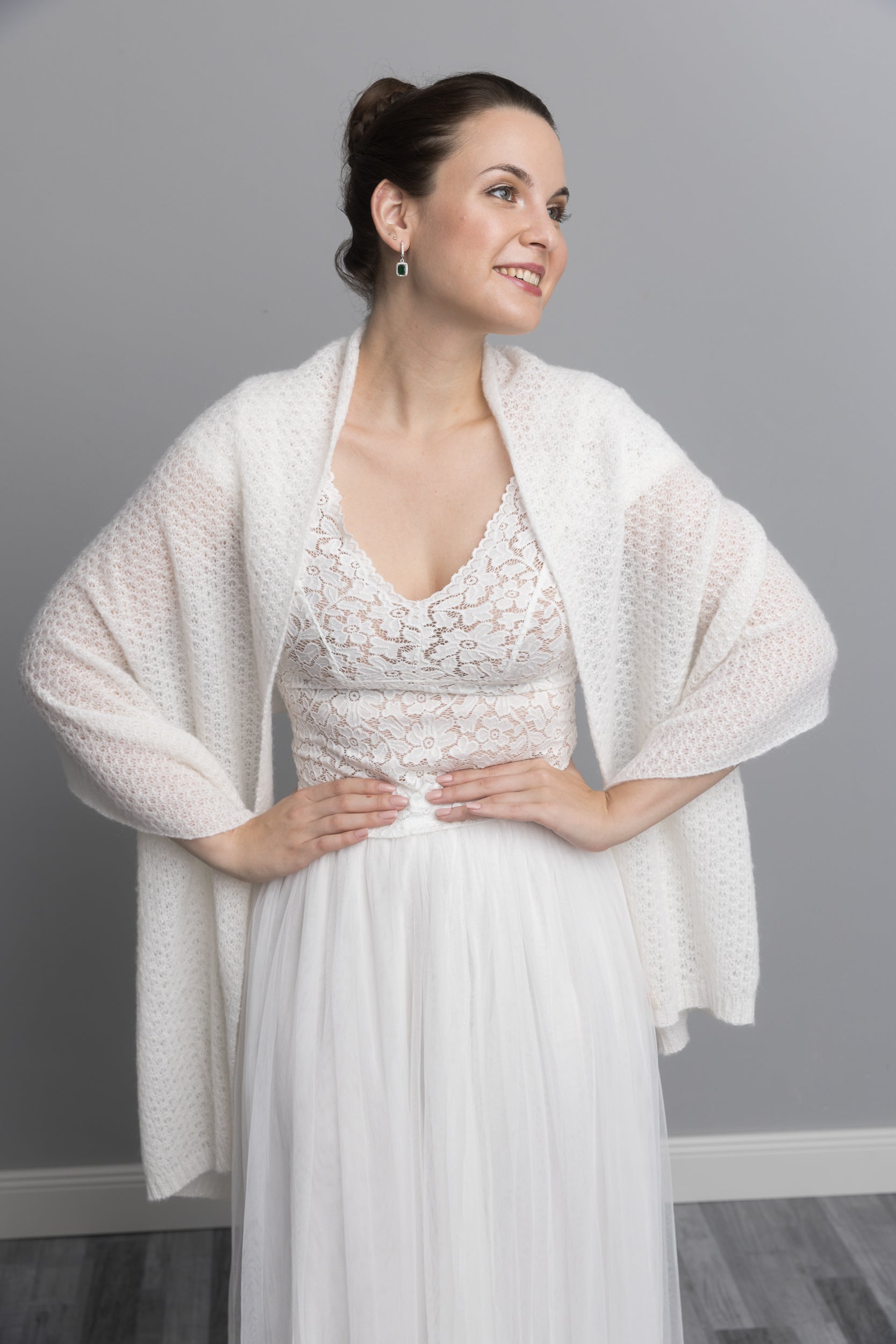 FOR YOU: Leichte Lace Stola gestrickt für romantische Hochzeiten aus edlem Garn - Beemohr