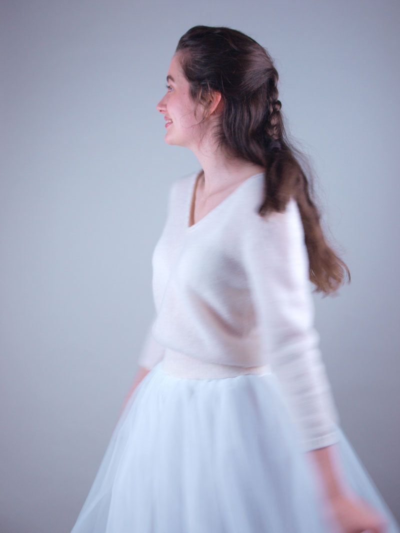 Strickbox für einen Brautpullover mit Wolle und Strickanleitung - Beemohr