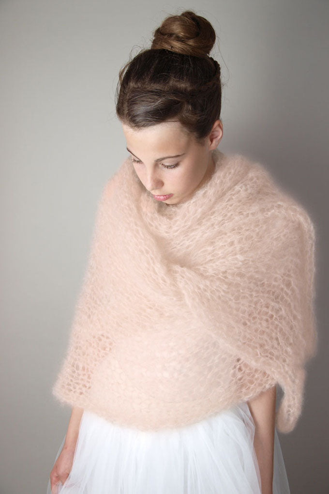 STRICKBOX: beemohr knitting etsy Stola weich und locker