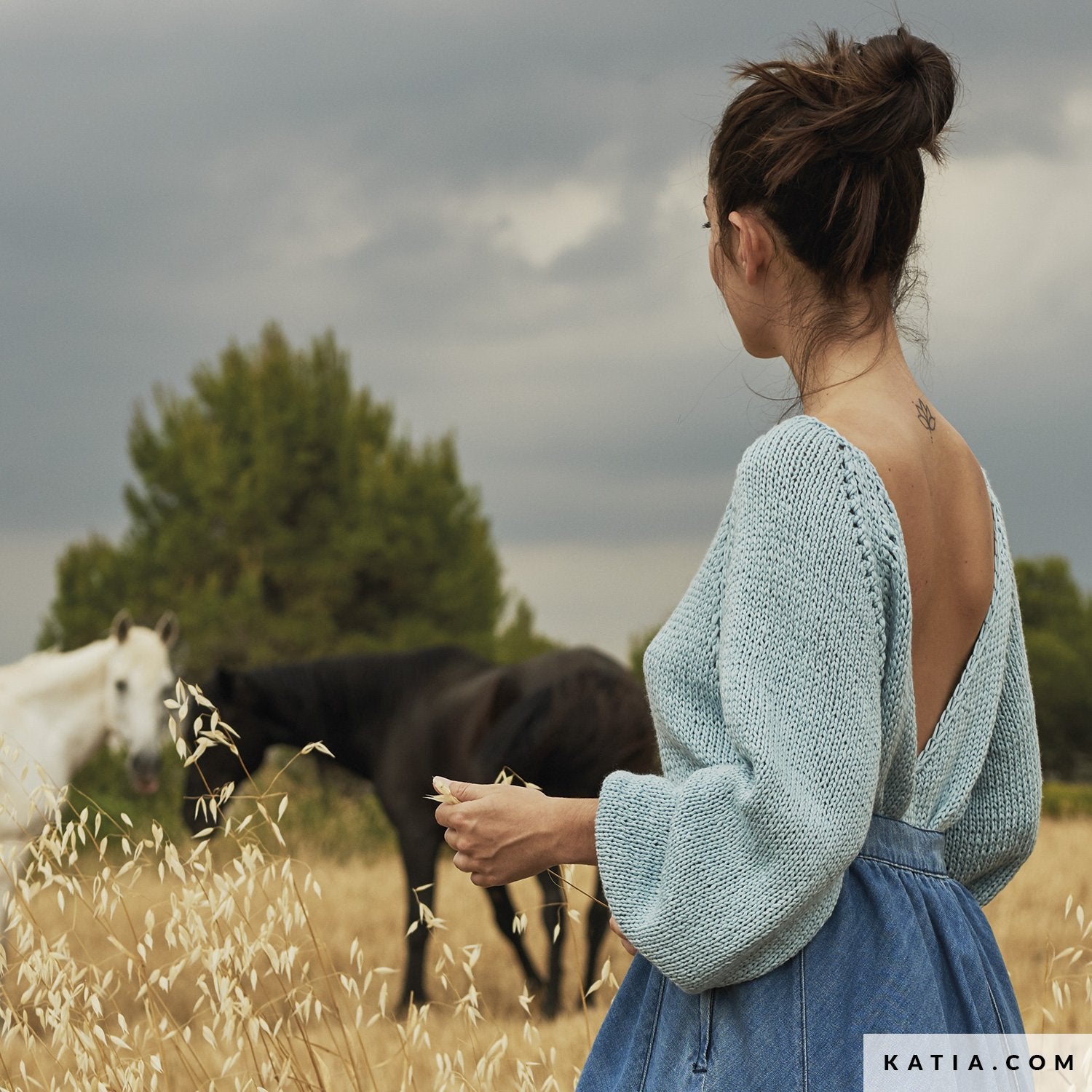 DIY tief ausgeschnittener Pullover mit Cotton Merino stricken - Beemohr