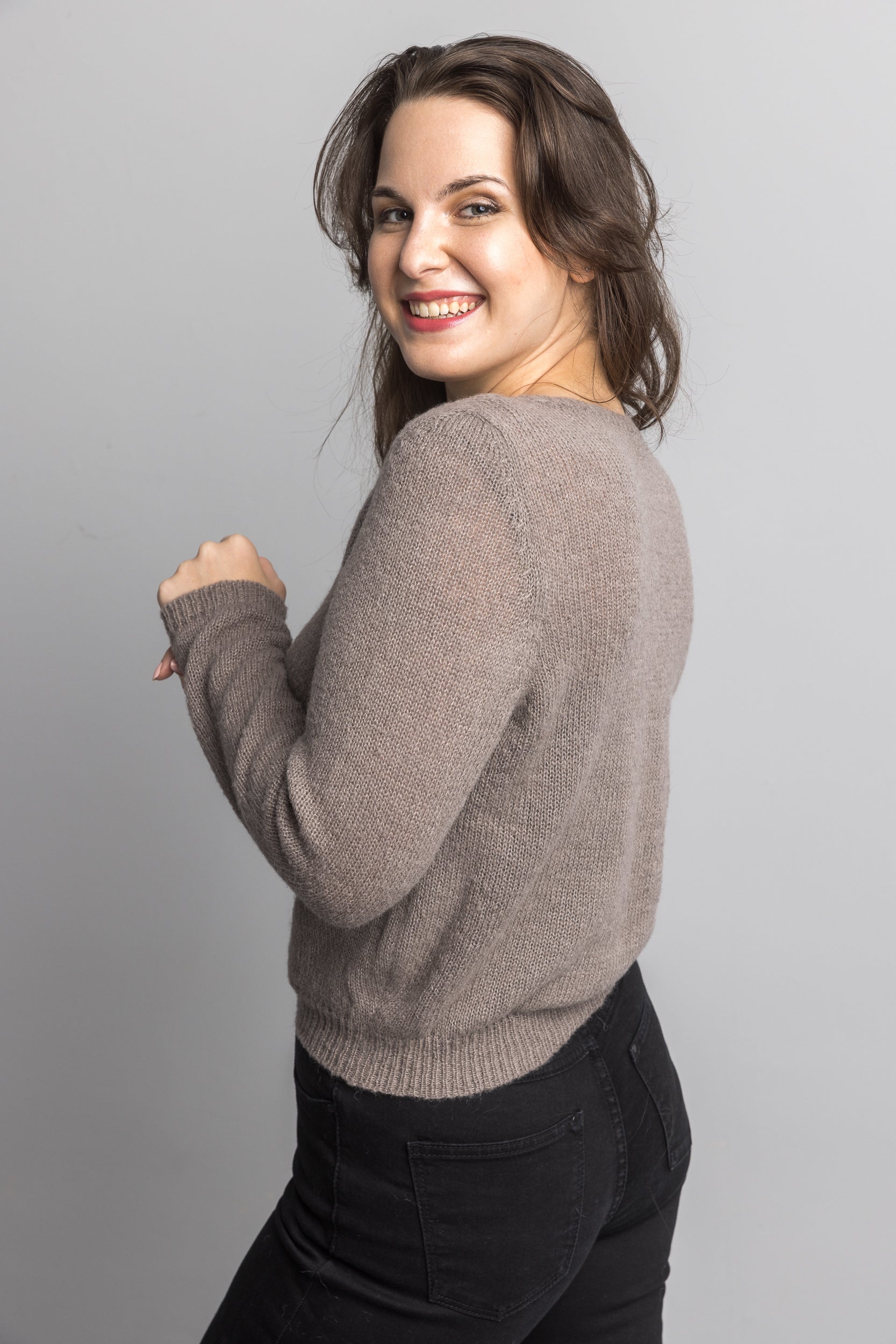 Edler Pullover aus weichem Baby Alpaka in rehbraun - Beemohr