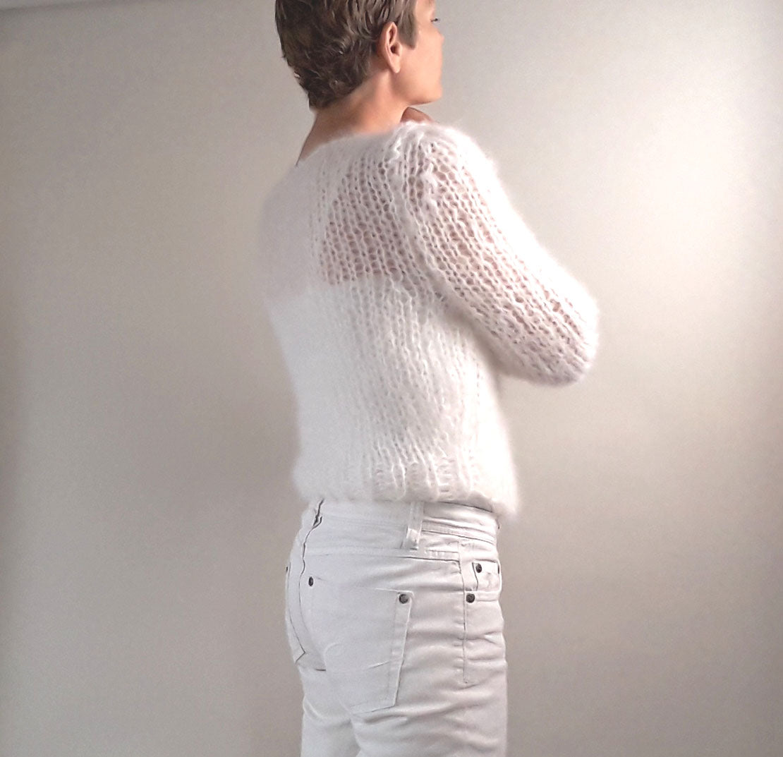 Weißer Strickpullover aus Mohair GENE tailliert - Beemohr