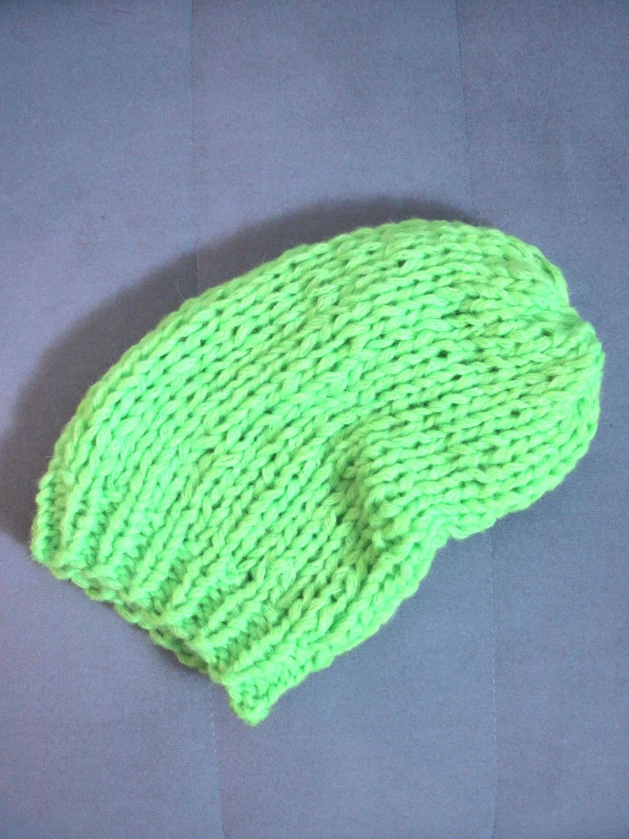 Strickschal in Neon - Farben mit Mütze handgestrickt für Herbst und Winter - Beemohr