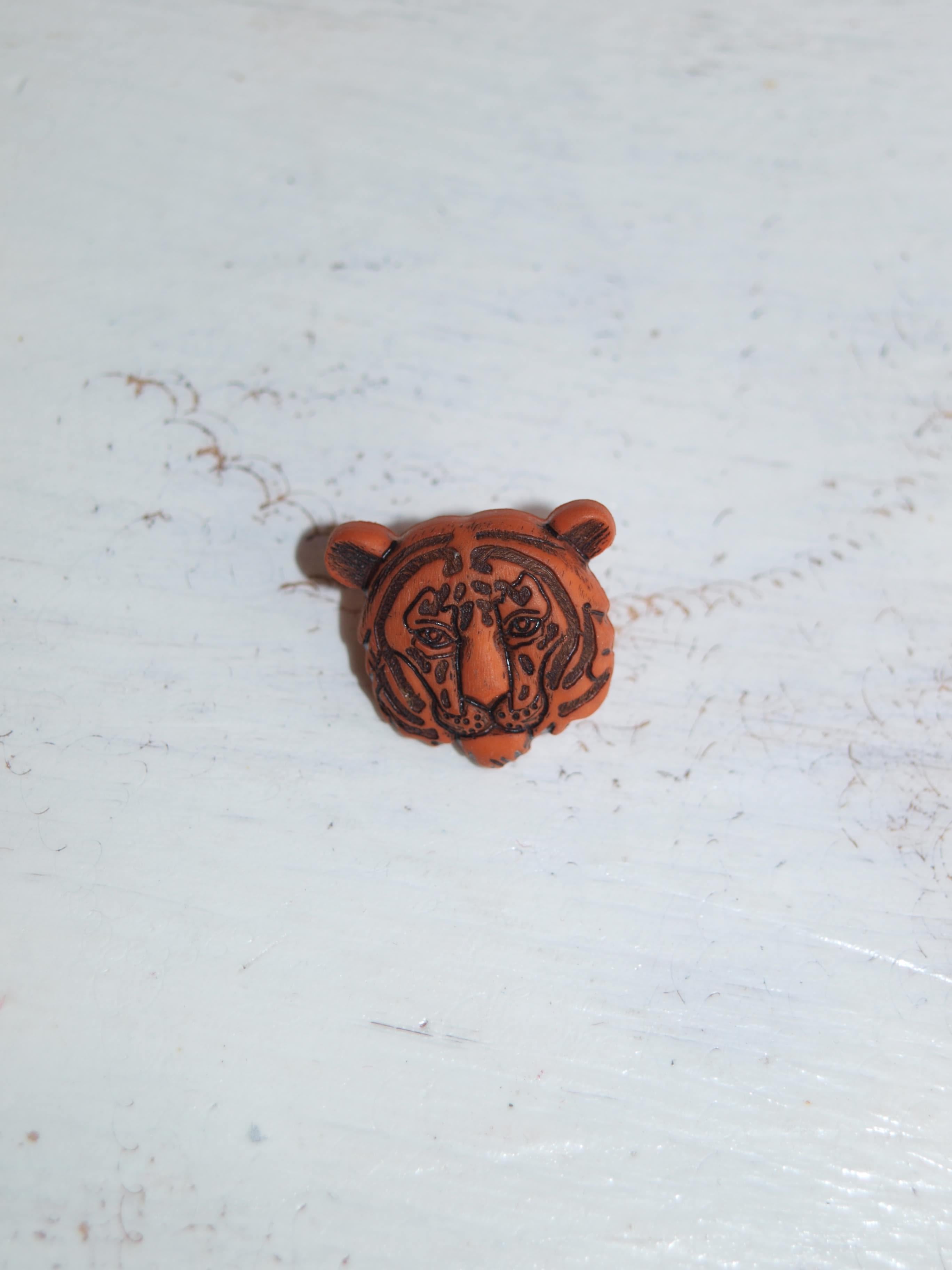 Knöpfe und Strickanleitungen bei Beemohr online bestellen