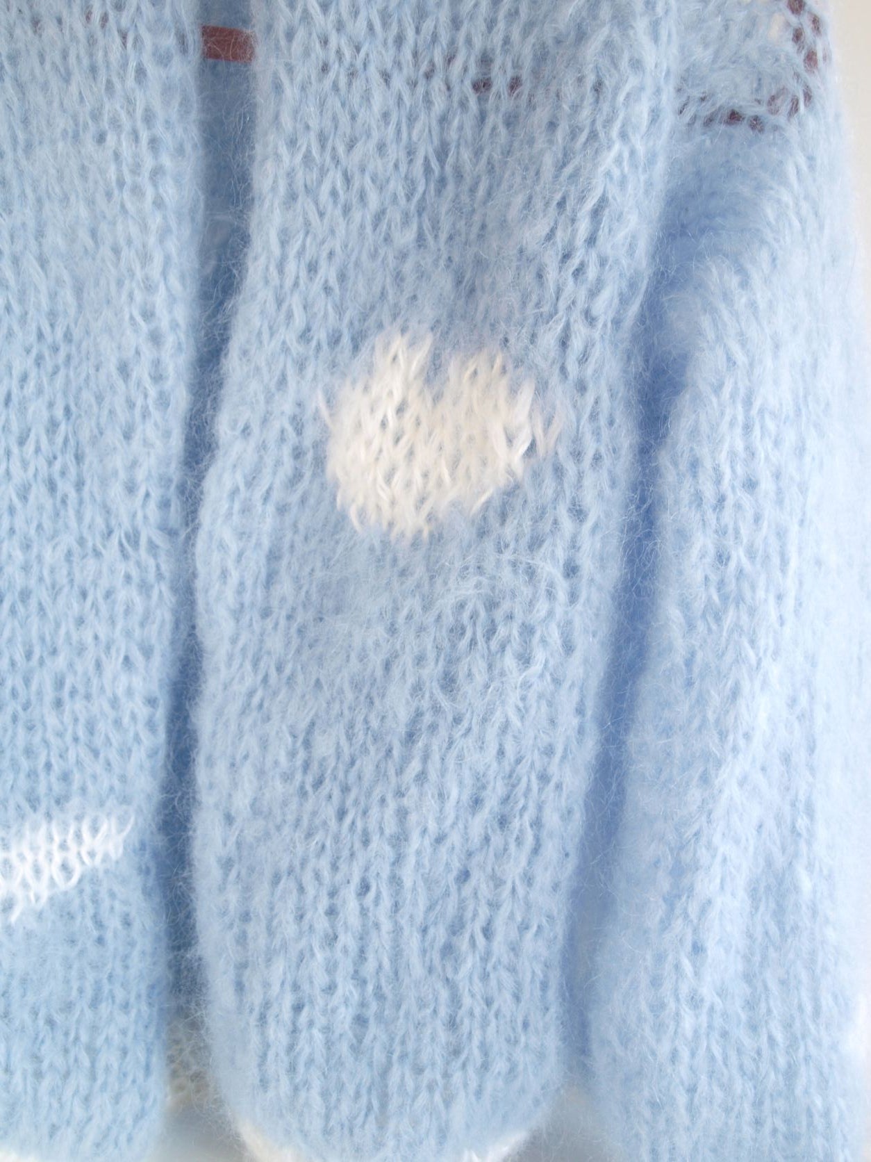 Strickjacke in hellblau & weiß Wolke - Beemohr
