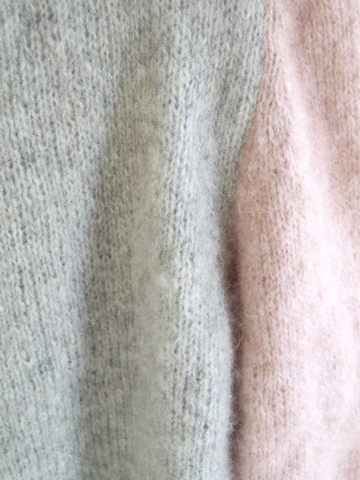 STRICKANLEITUNG: 2 - Farbiger Pullover aus weichem Alpaca Silver von Katia - Beemohr