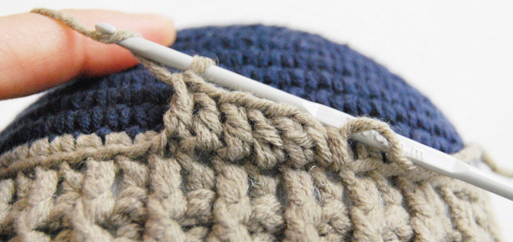 Strickfan Felix vom weltweiten Stricktag Häkelanleitung - Beemohr