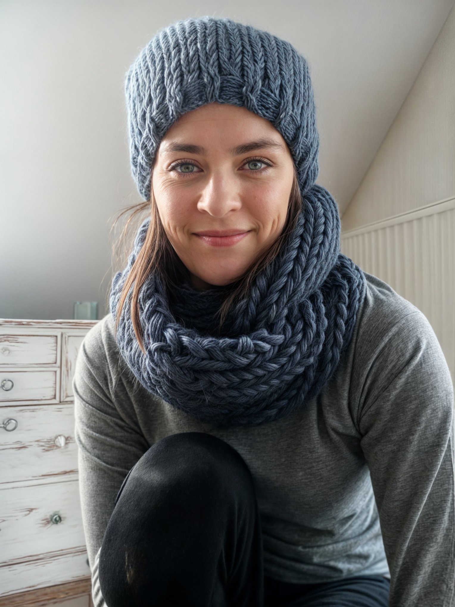 Love Wool Loop und Mütze von Beemohr