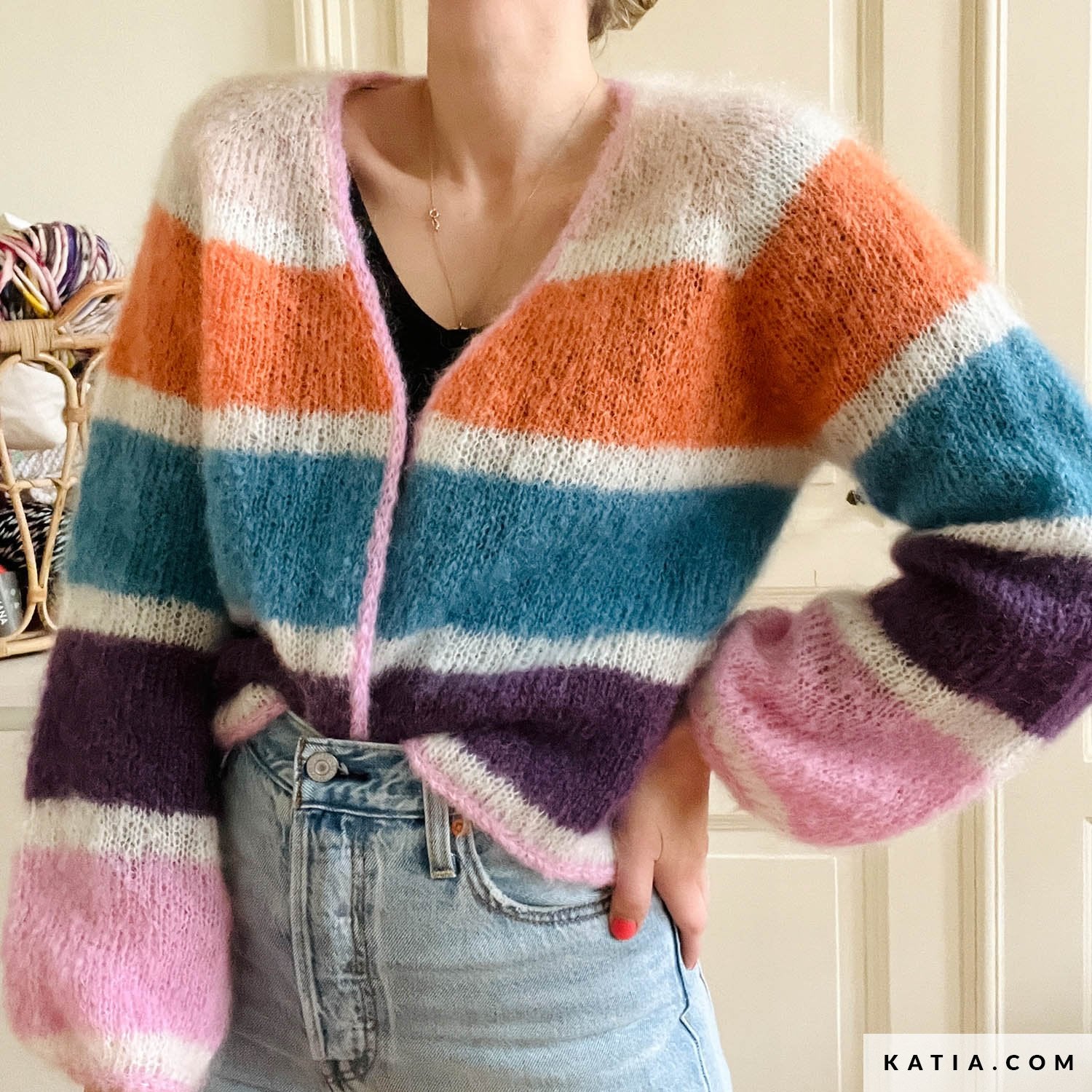 Bunter Cardigan aus Ingenua Mohair
