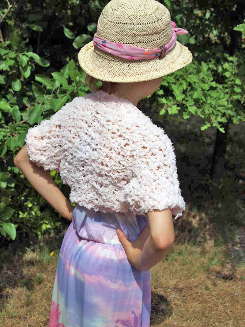 Knit Kit: kuschliger Bolero für Kinder Glen gestrckt mit weicher Wolle in weiß, rosa, hellblau ... - Beemohr
