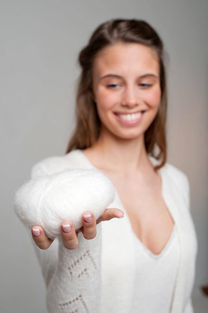 Brautjacke für Boho Hochzeiten mit Herzen weiß und ivory für romantische Hochzeiten aus Kaschmir ♥ JUL♥ - Beemohr