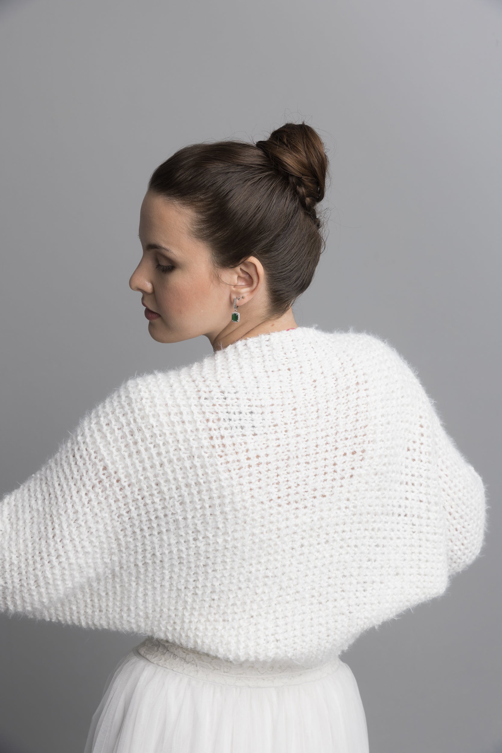 Braut Bolero SNOWBALL in dem praktischen Knit Kit mit kuscheliger Wolle - Beemohr