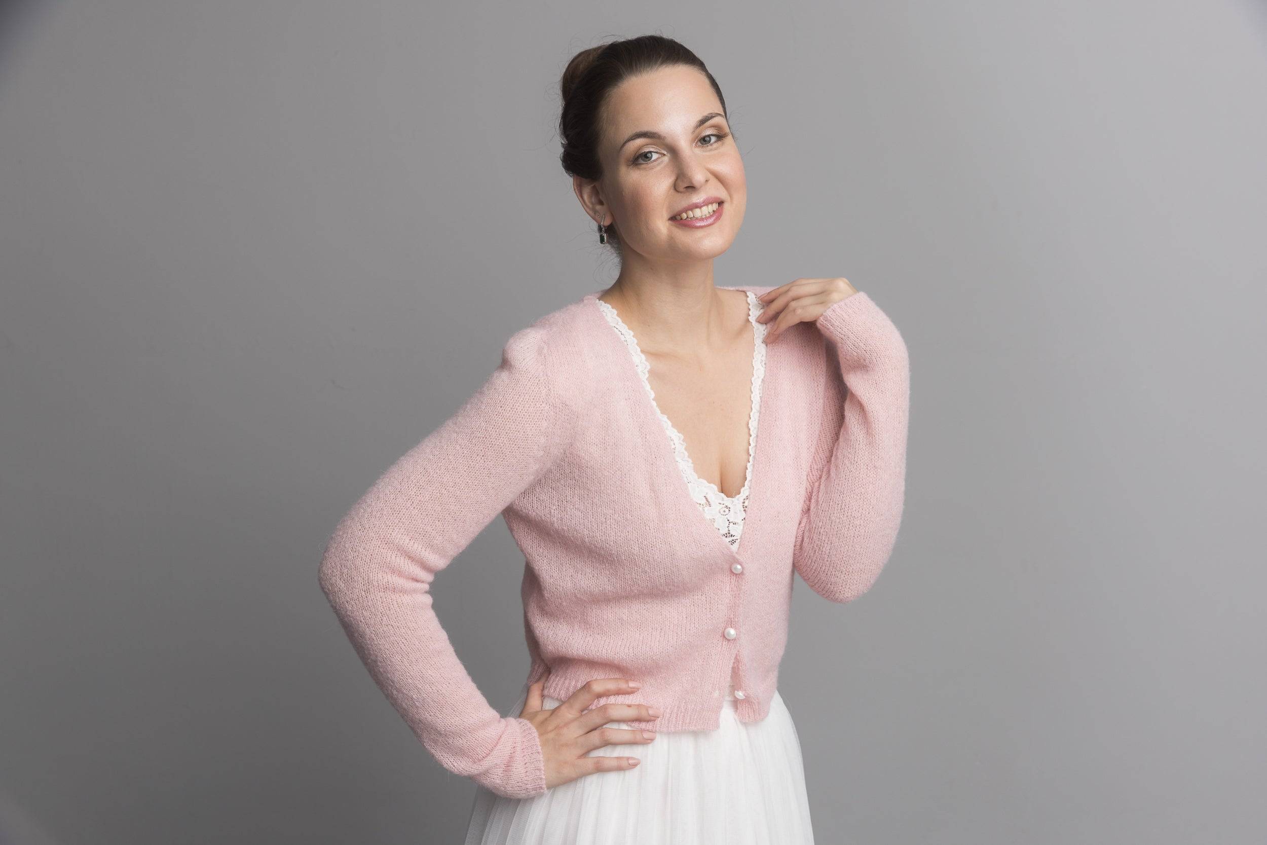 Bolero mit Knöpfen MIMI in weiß und ivory für Winterbräute und Herbstbräute - Beemohr