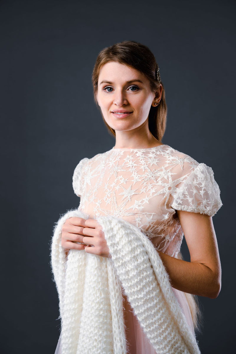Brautschal aus kuscheliger Wolle