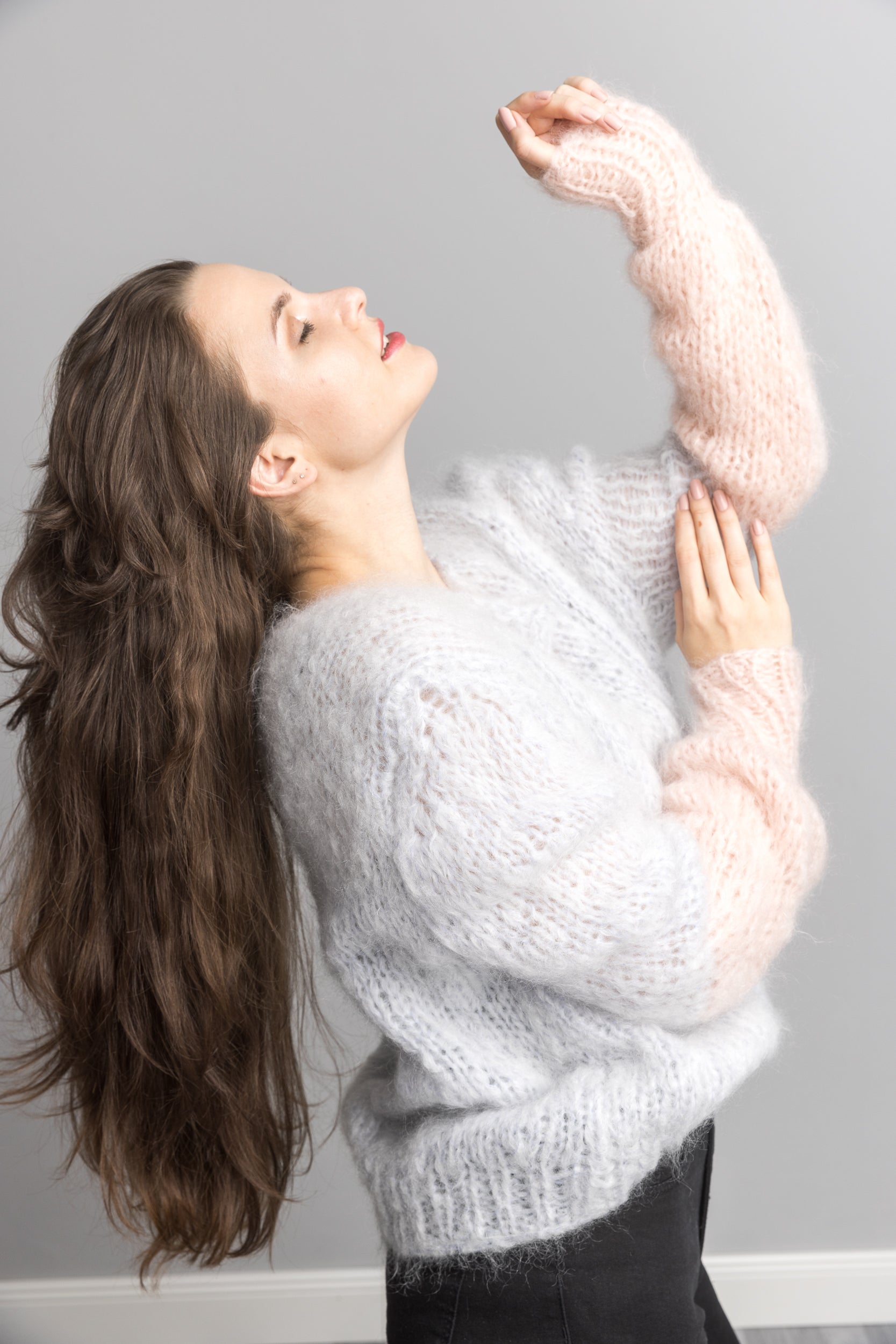 Strickpullover zweifarbig aus ingenua  mohair Beemohr