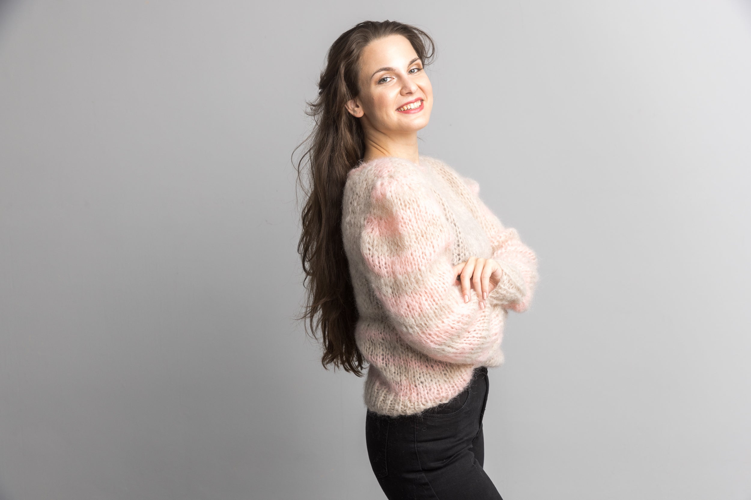 Knit Kit: Oversize Strick - Pullover mit Mohair Wolle von KATIA gestrickt in zwei Farben - Beemohr