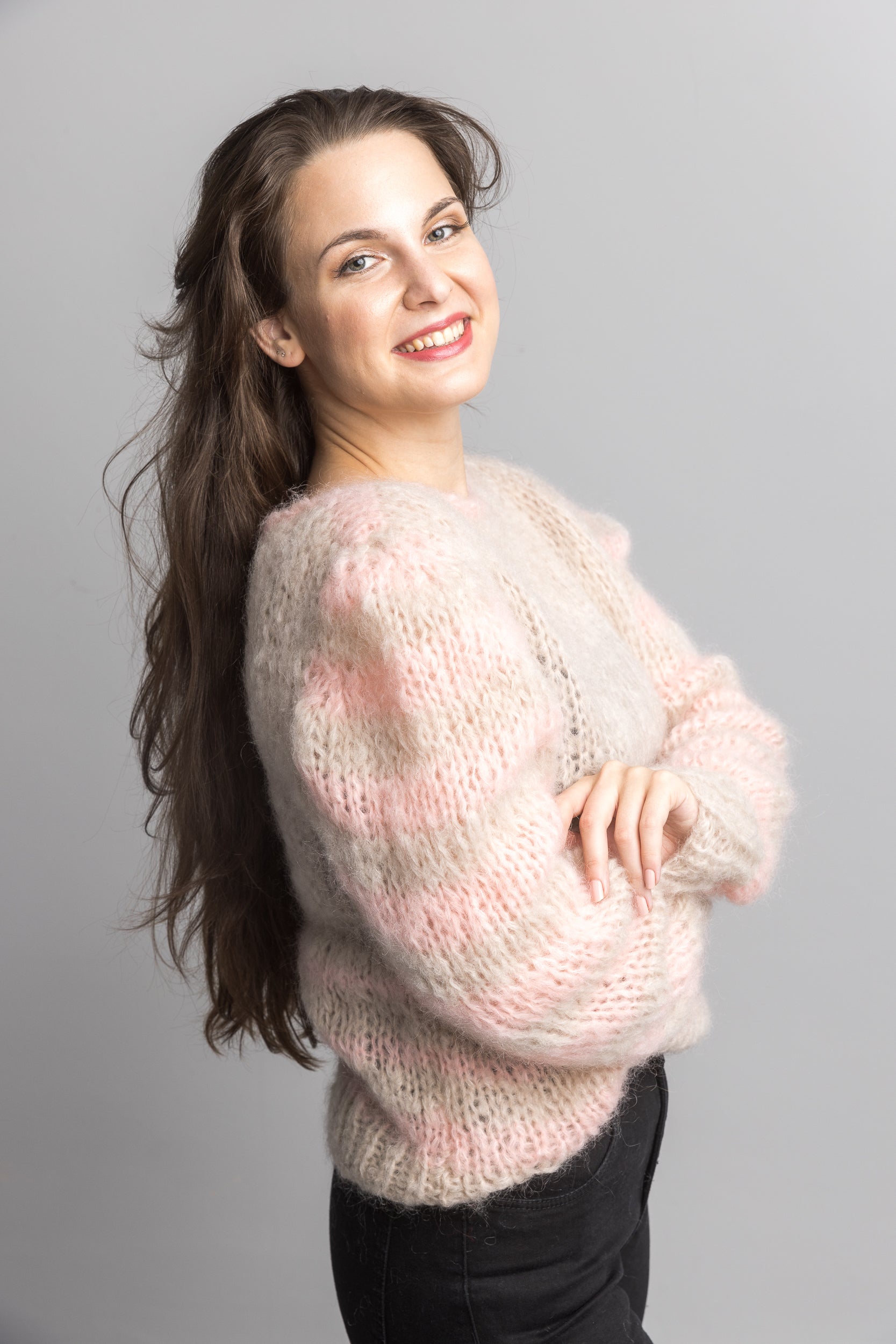 Knit Kit: Oversize Strick - Pullover mit Mohair Wolle von KATIA gestrickt in zwei Farben - Beemohr