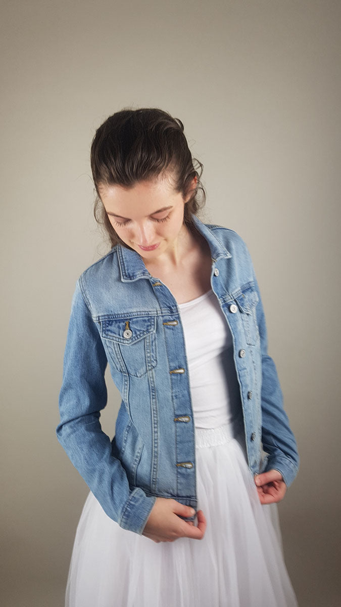 Braut Jeans Jacke in hellblau bedruckt "him & me forever" - Beemohr