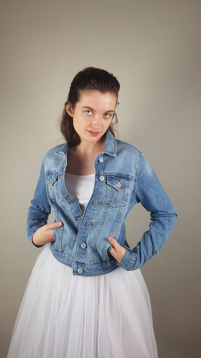 Braut Jeans Jacke in hellblau bedruckt "him & me forever" - Beemohr