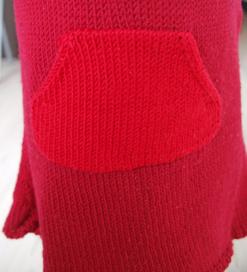 Strickanleitung für ein Mädchenkleid mit Kängeruhtasche - Beemohr