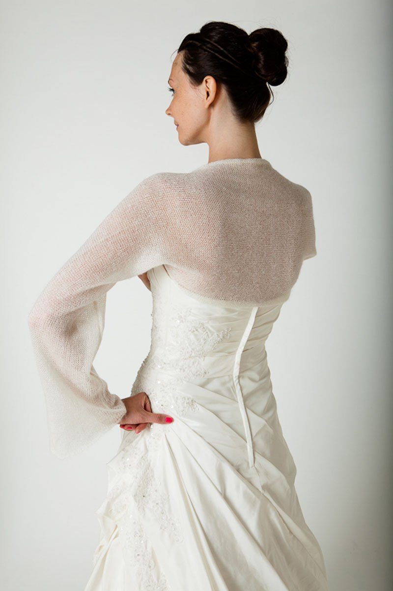 FOR YOU: Brautschal Bolero im Rücken gedreht aus KASCHMIR zeigt ihr Brautkleid LU - Beemohr