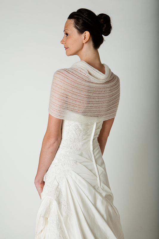 Knit Kit Braut Stola Lace zum selber stricken leicht und warm für dein Brautkleid - Beemohr